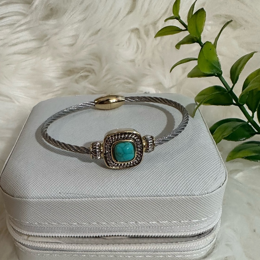 Silver Cable Flex station Turquoise Bracelet - Women Jewelry